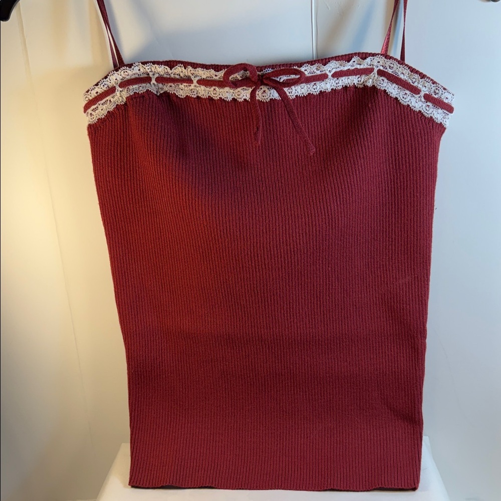 Lace-Trim Burgundy Ribbed Tank Top